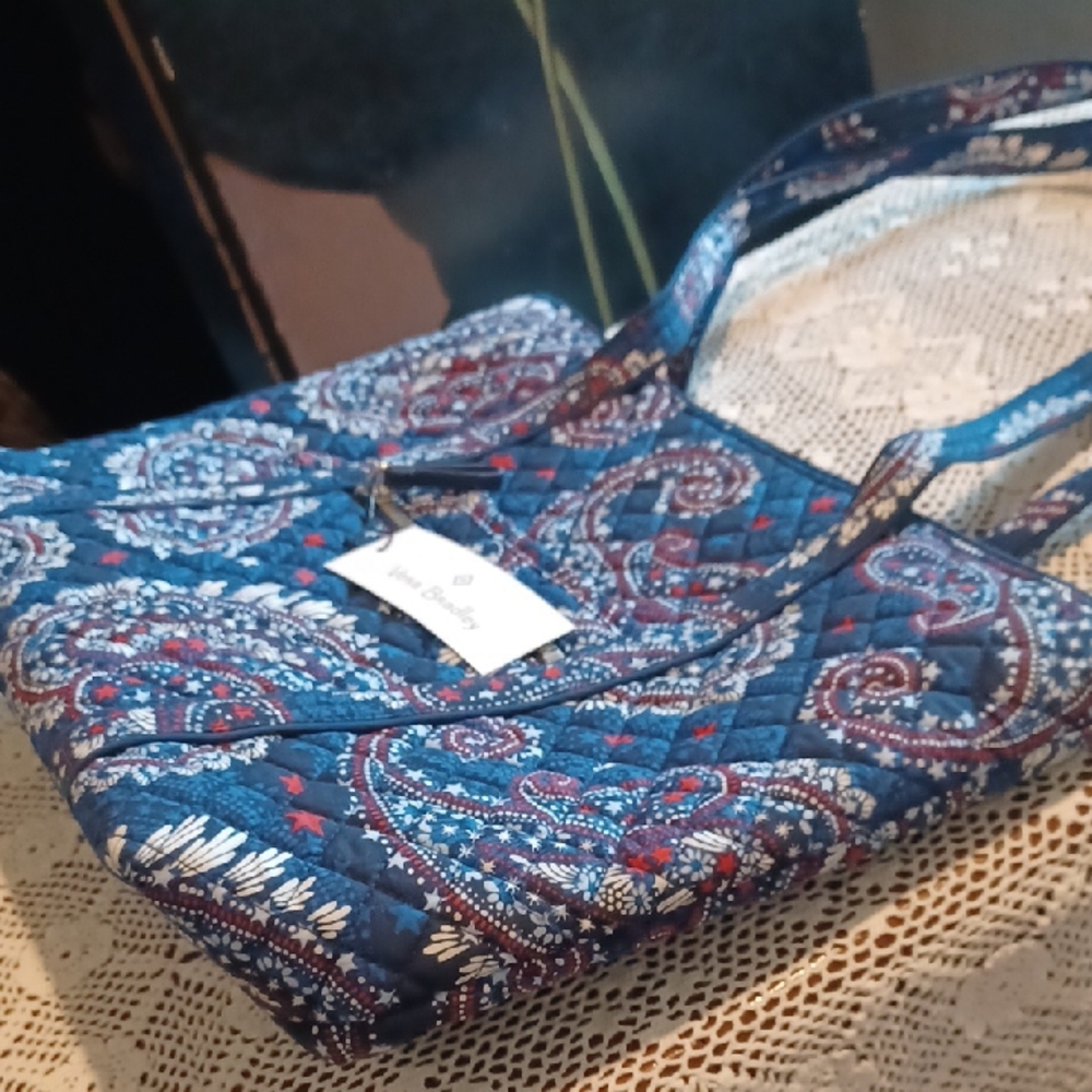 New Vera Bradley Blue Paisley Quilted Tote Bag
